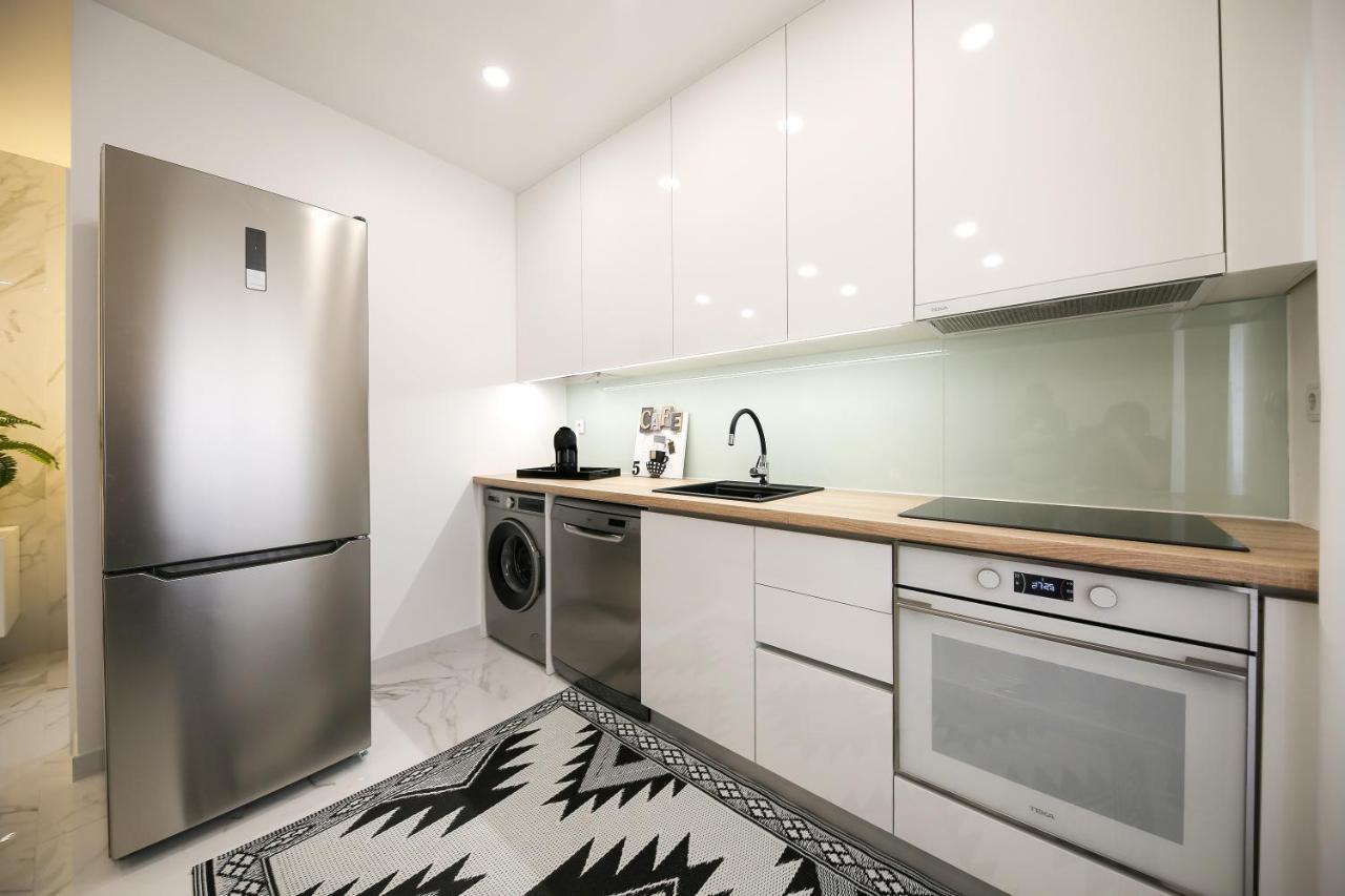 Dina Beach House Avo Mariana ナザレ エクステリア 写真